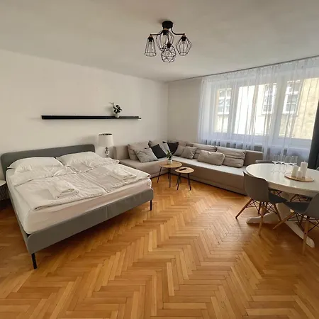 Tomasza Street Main Square *