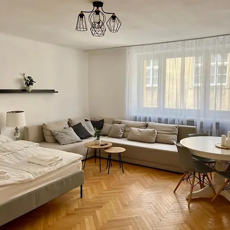 Tomasza Street Main Square Apartment *